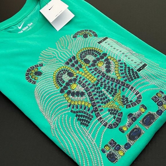 Nike Dri-Fit Men's T shirt s,m Lebron James Lion Strive For Greatness Green NWT - Picture 2 of 2